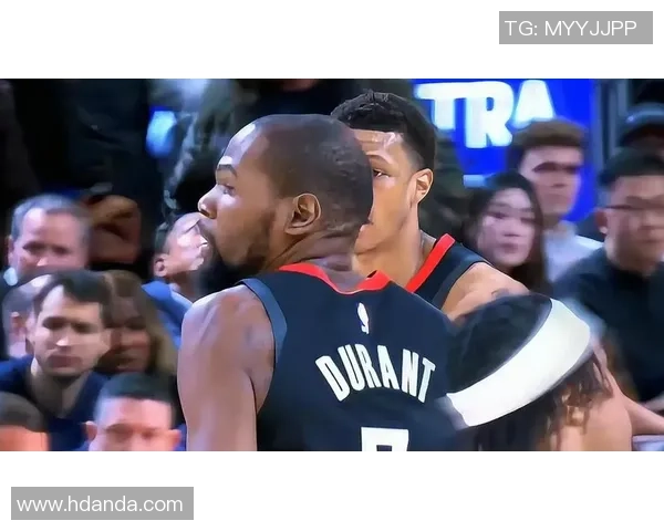 SGA巧妙造犯规杜兰特误判起跳时机展现篮球智慧