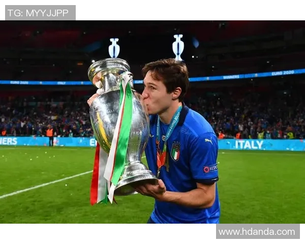 尤文图斯开价1200万欧求购基耶萨利物浦愿意放人但拒绝纯租借