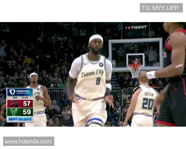 拳击手出击波蒂斯上篮遭无视犯规愤怒重拳击打篮架引发热议